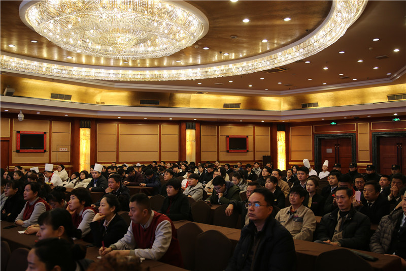 河南鈣源貿易有限公司參加消防安全培訓